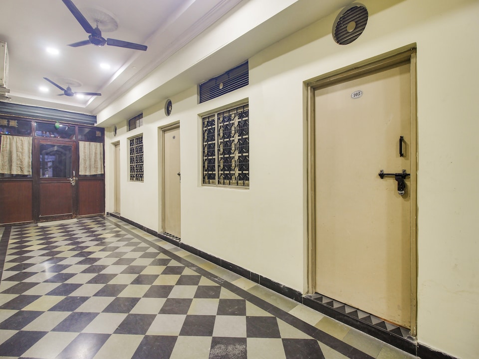 Hotel O Sri Gopi Mini Guest House, Ameerpet, Hyderabad