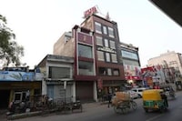 Capital O Hotel Surya Continental