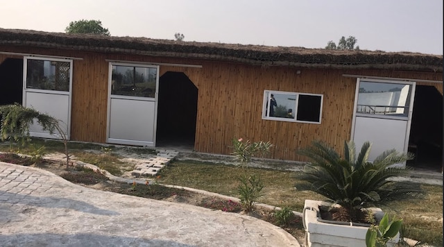 OYO Home Hotel Surya Shelter