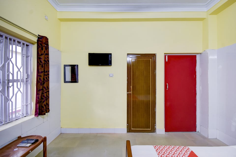 OYO 82441 Ravi Guest House, Salt Lake Kolkata, Kolkata