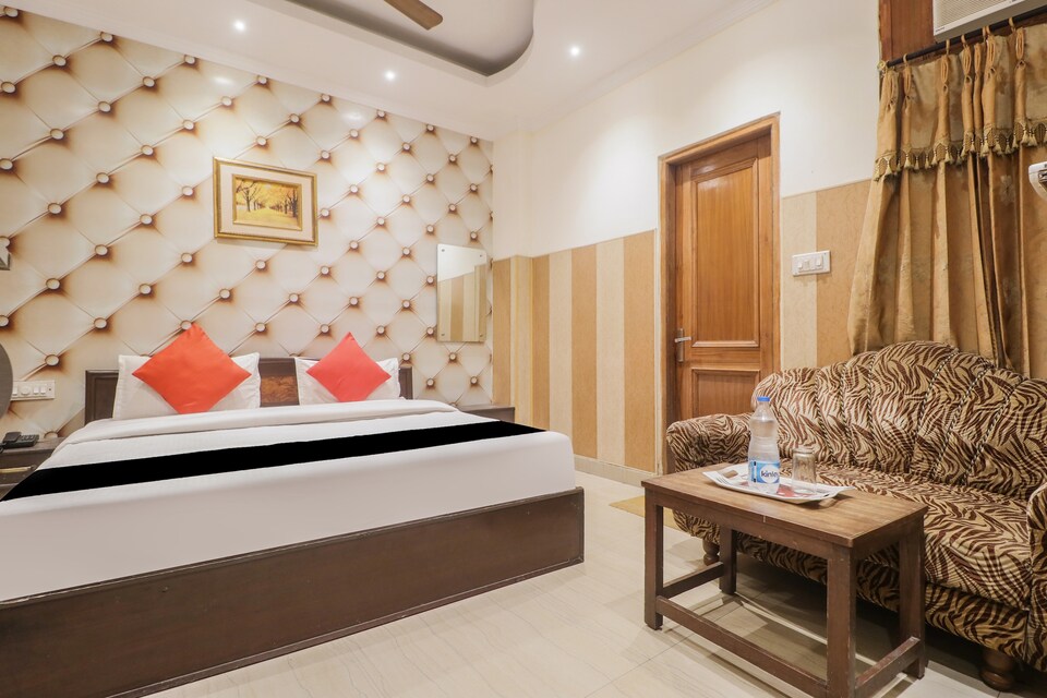 Capital O 82445 Ma Wedding Chapel, Golden Temple Road Amritsar, Amritsar