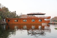 Ekta Houseboat Statue Of Unity Kevadia