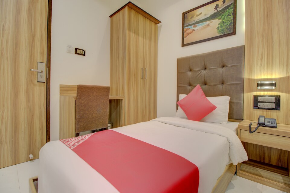 Collection O 82455 Elegant Stays, Mumbai International Airport, Mumbai