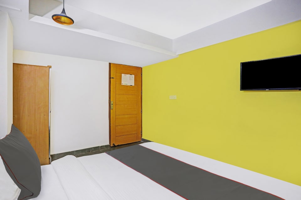 Collection O 82470 Hotel Rent Abode Aone Inn, Noida City, Noida