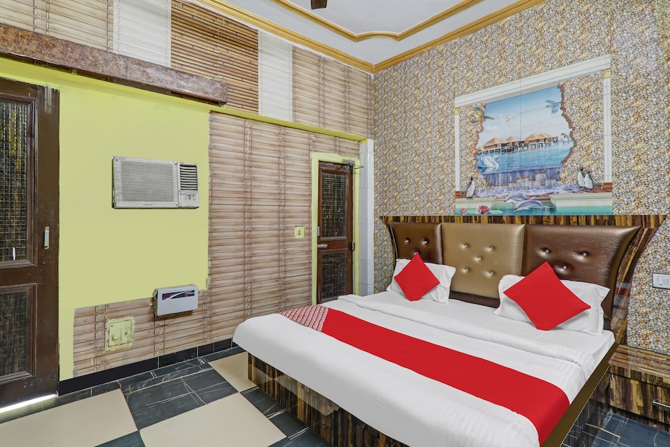 Hotel Meet, Charbagh Lucknow, Lucknow