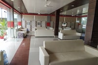 OYO Royal Garden