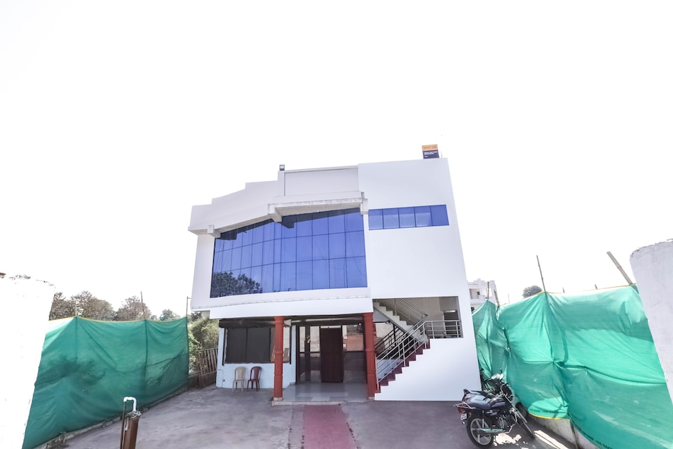 SPOT ON The 7 Days Hotel, Bus Stand Nagpur, Nagpur