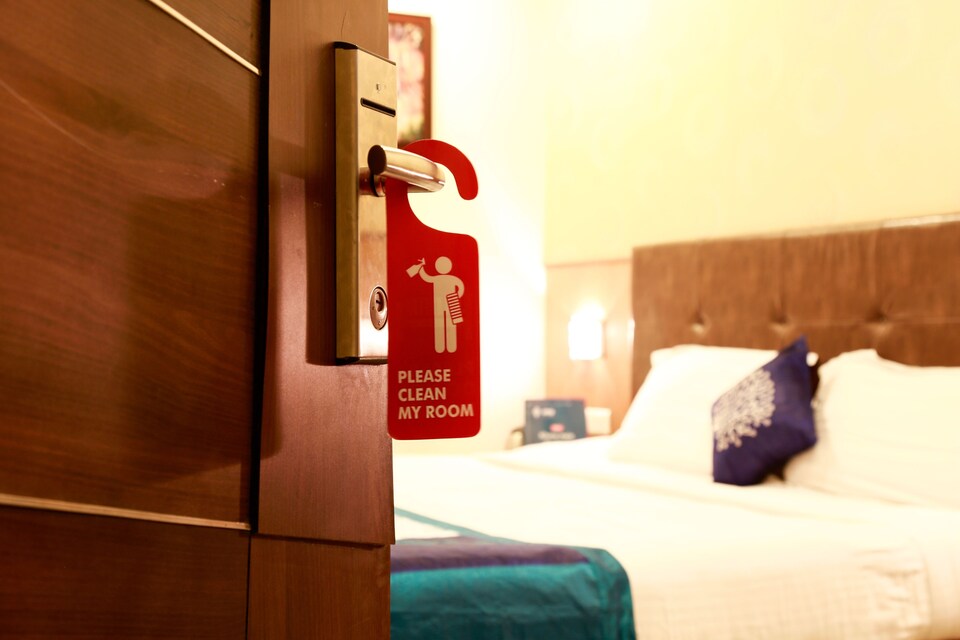 OYO Hotel Hotesl Sitara Grand Near Birla Mandir, Banjara Hills, Hyderabad