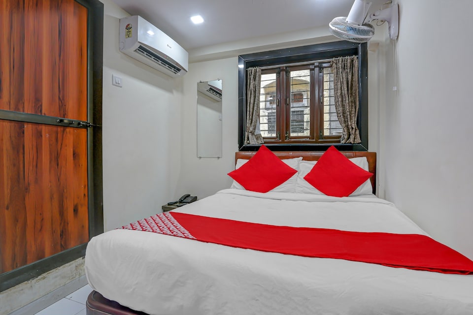 OYO 82521 Sadguru Lodge, Mumbai Dadar-Worli-Parel, Mumbai