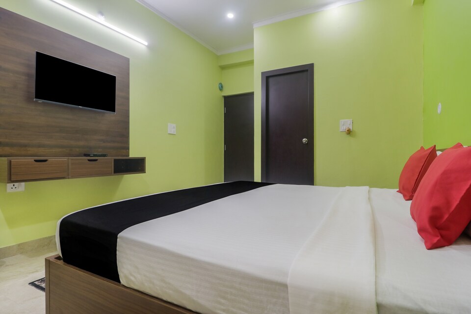Capital O 82525 Hotel Pinaki, Bhupatwala Haridwar, Haridwar