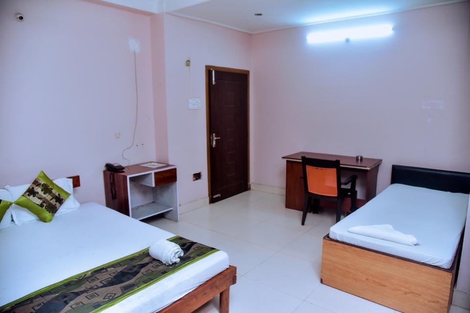 OYO Bliss Home, Uzan Bazar Guwahati, Guwahati