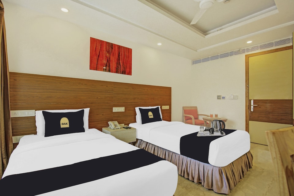 Townhouse OAK Safdarjung, AIIMS Delhi, Delhi