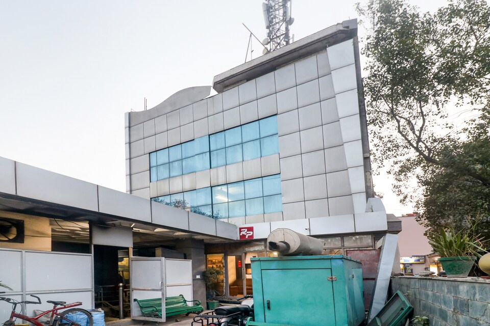 Prop Live in New code - CHA659, Railway Station Chandigarh, Chandigarh