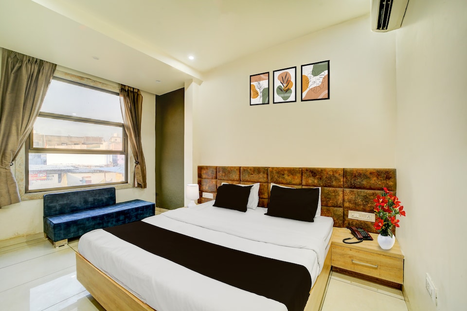 Super Collection O Bairagarh Railway Station Formerly Hotel OM Palace, Hamidia Road Bhopal, Bhopal