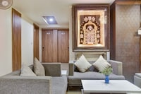 Collection O Bairagarh Railway Station Formerly Hotel OM Palace