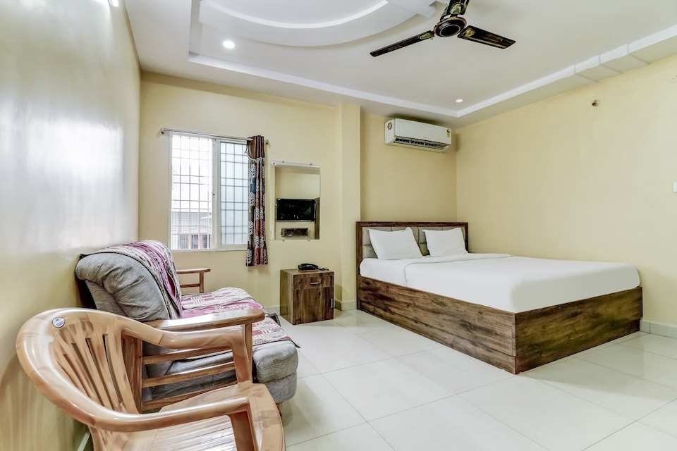 OYO 82567 Hotel Swagath Grand, Nad Visakhapatnam, Visakhapatnam