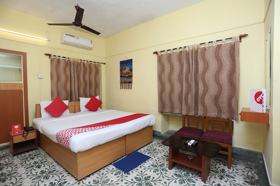 Deb's Guest house , Salt Lake Kolkata, Kolkata