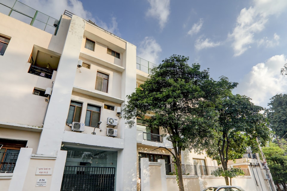 Capital O 82591 Hotel Armeria, Mahanagar Lucknow, Lucknow