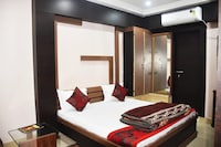 OYO Hotel Jay Deluxe