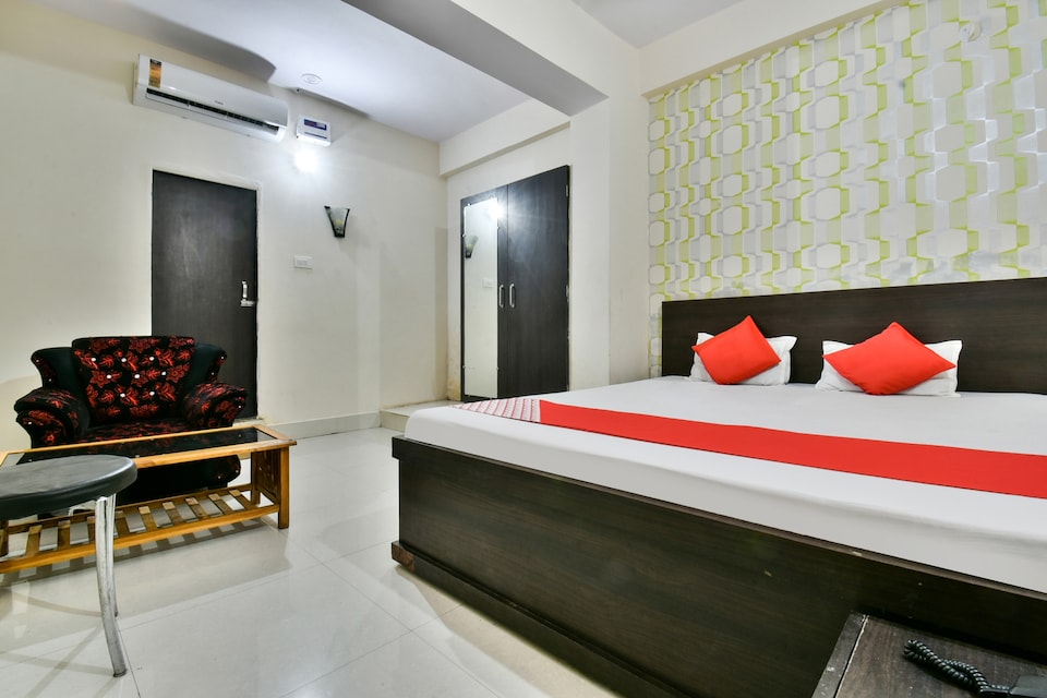 OYO 82595 Sai Banquet Hall & Guest House, Bailey Road, Patna