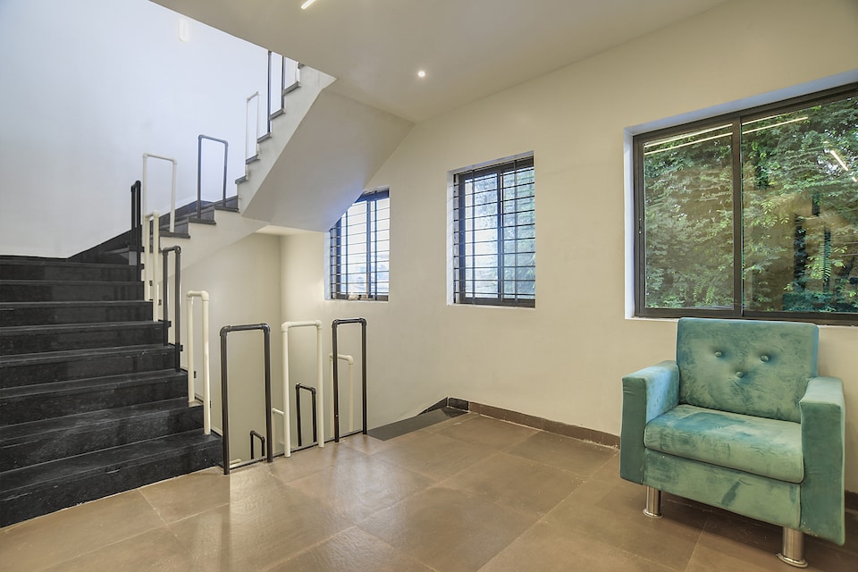 Collection O Vpawar Hotel & Restaurant, Bhawarkua Indore, Indore