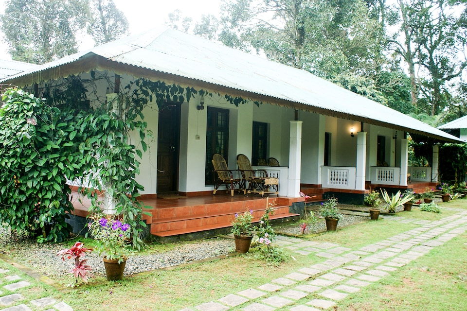 OYO 6859 Home Stay Dew Drops, Adimali Munnar, Munnar