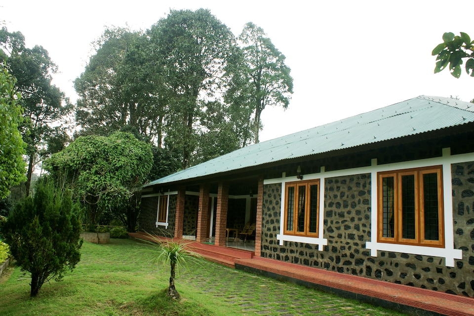 OYO 6859 Home Stay Dew Drops, Adimali Munnar, Munnar