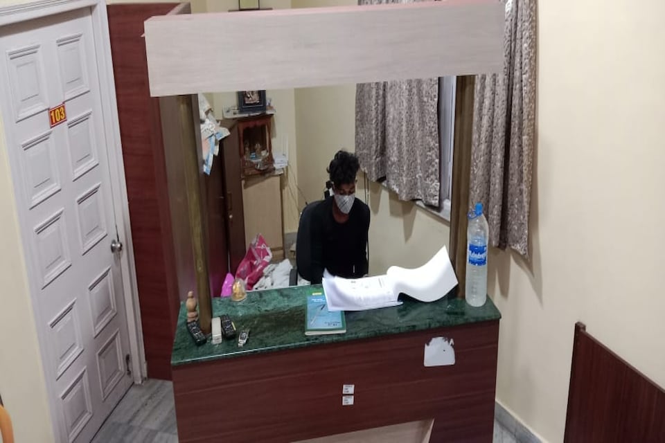 SPOT ON 82649 Ganapati Guest House, Cluster North 24 Parganas, Kolkata