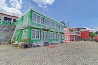 Collection O 90617 Rumah Oma Opa Syariah