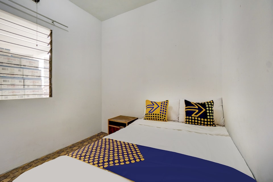 SPOT ON 90620 Andana Inn Syariah, Malang Kota, Malang