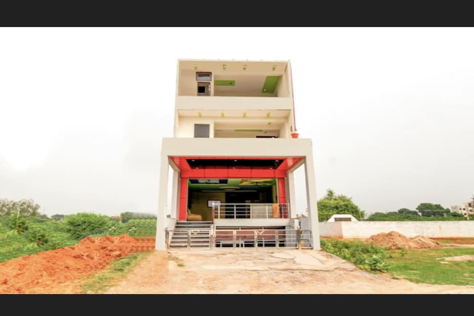 POP Hotel Anmol Palace, Corporate Complex, Agra