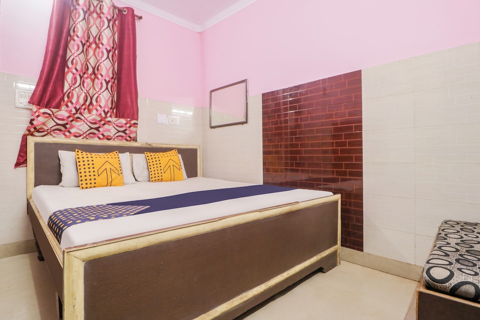 OYO 82653 Hotel Devbhoomi, Har Ki Pauri Haridwar, Haridwar