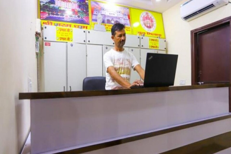 Live on DEL4730   , Anand Vihar Delhi, Delhi