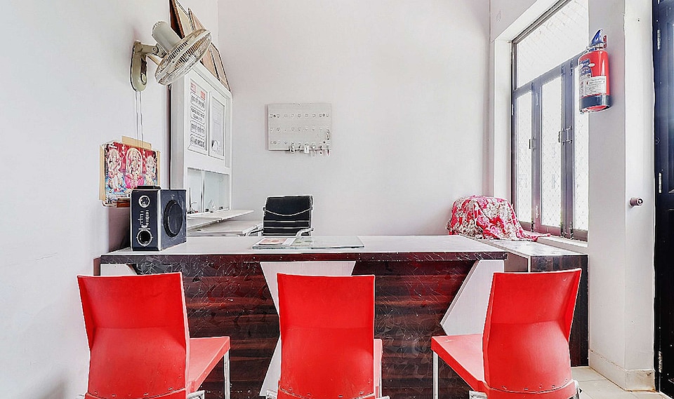 OYO 82670 Radha Krishna palace, Mehandipur, Mehandipur