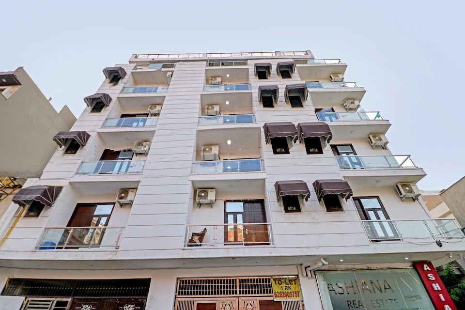 OYO Aashiana Residency Near Ambience Mall, Vasant Kunj Delhi, Delhi