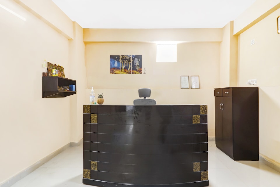 OYO 82717 Manohar Grand Kukatpally, Kukatpally, हैदराबाद