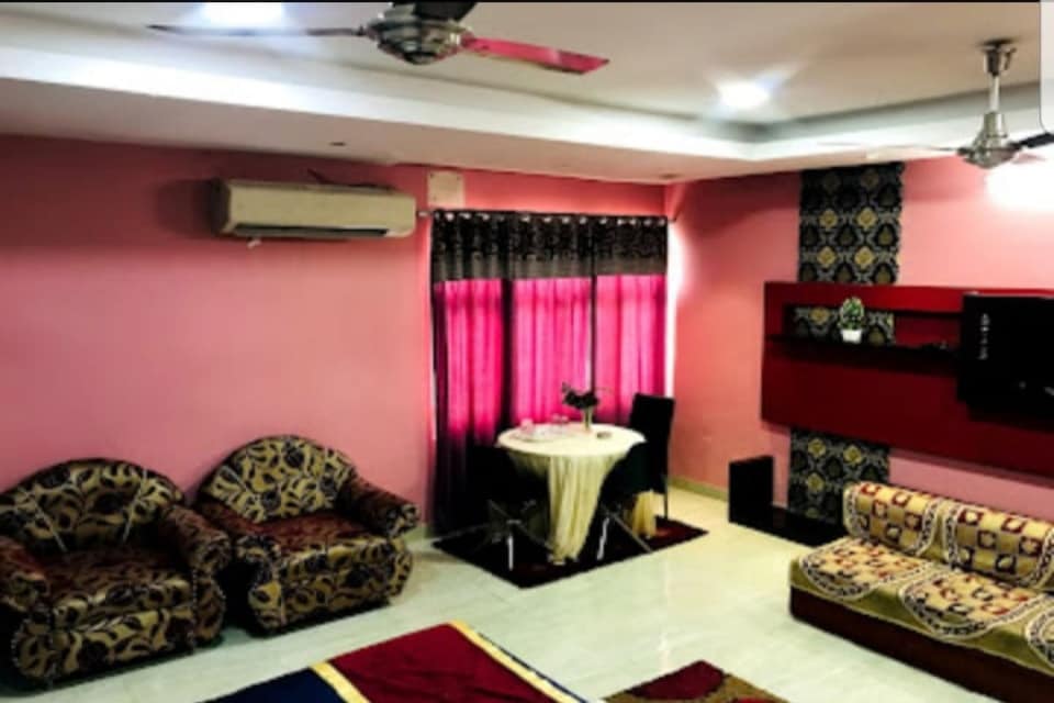 LIVE as LCK2560, Charbagh Lucknow, Lucknow