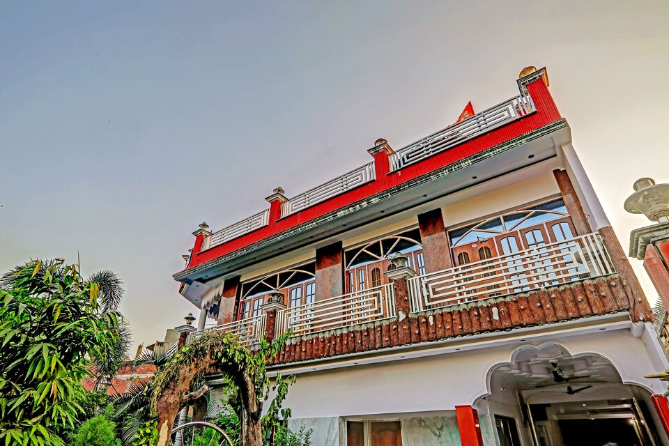 Capital O 82758 The Heaven Hotel & Resorts, Mahanagar Lucknow, Lucknow