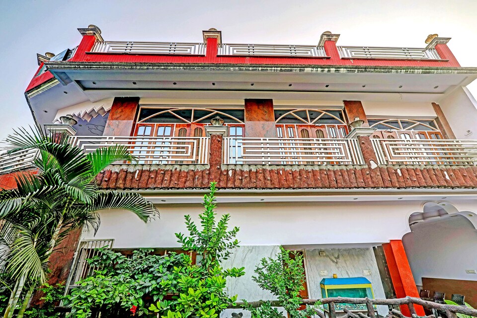 Capital O 82758 The Heaven Hotel & Resorts, Mahanagar Lucknow, Lucknow