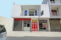 OYO 82775 Radhe oyo hotel