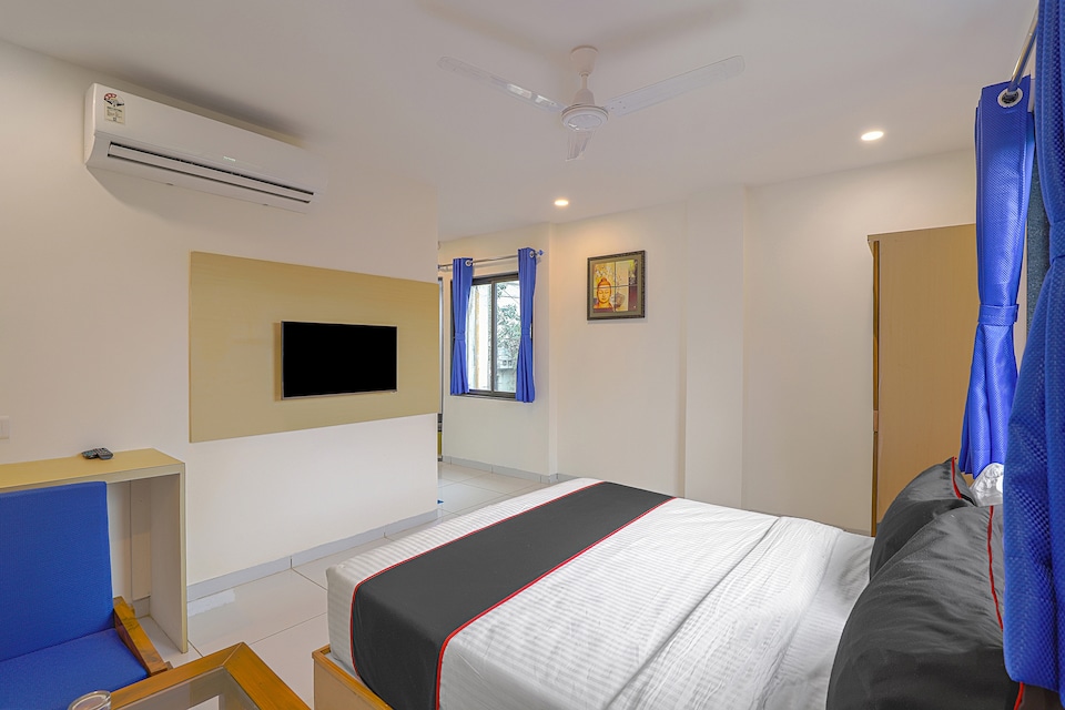  Hotel O  La Veera, Ashram Road Ahmedabad, Ahmedabad