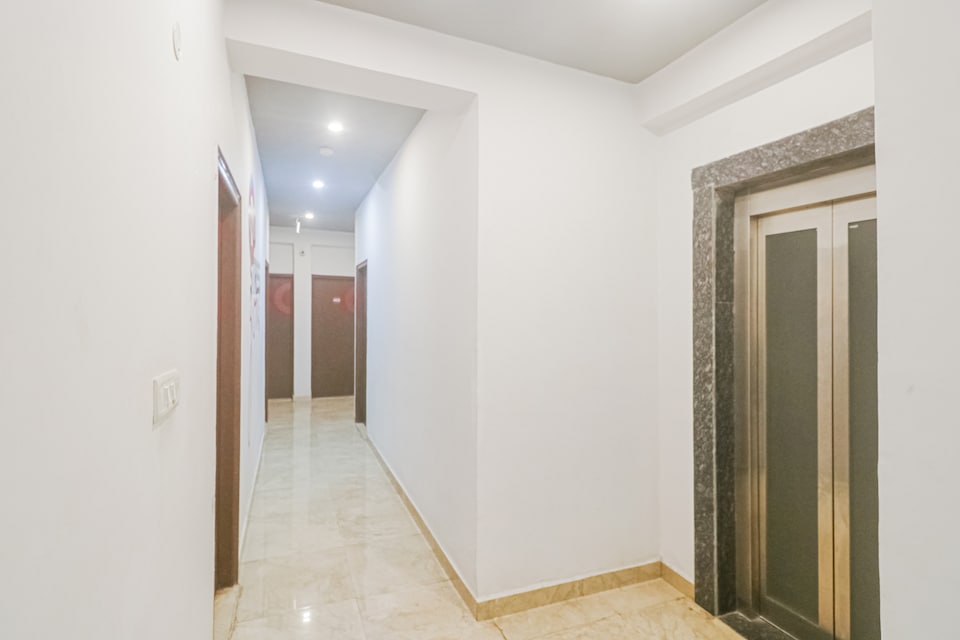 Hotel O Shri Ram Hotel, Medanta, Gurgaon