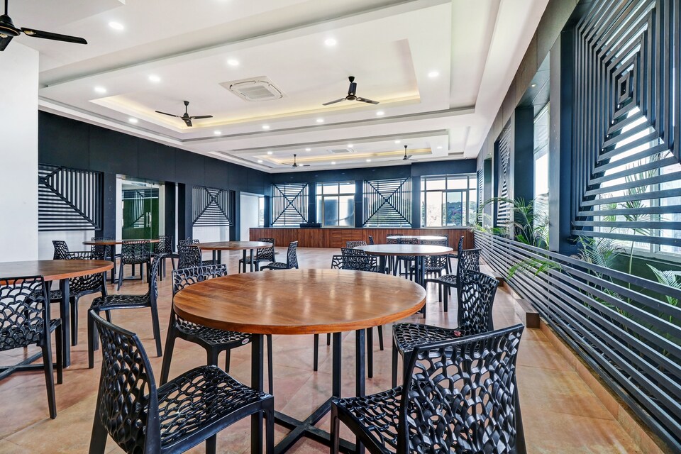Collection O O 82832 Hotel Suites, Railway Station South Kochi, Kochi