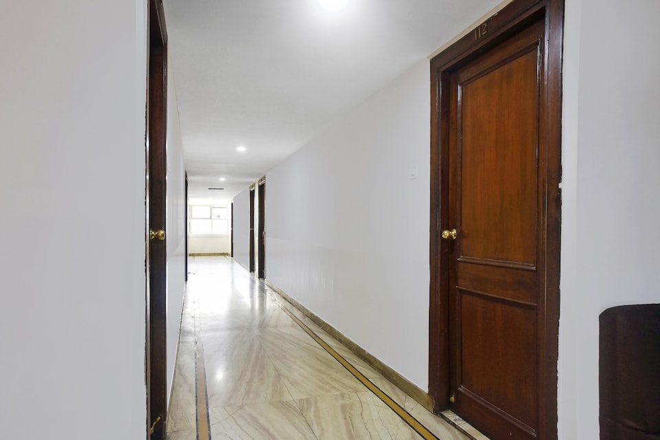 OYO 82850 Hotel Vishnu Palace, New Market Bhopal, Bhopal