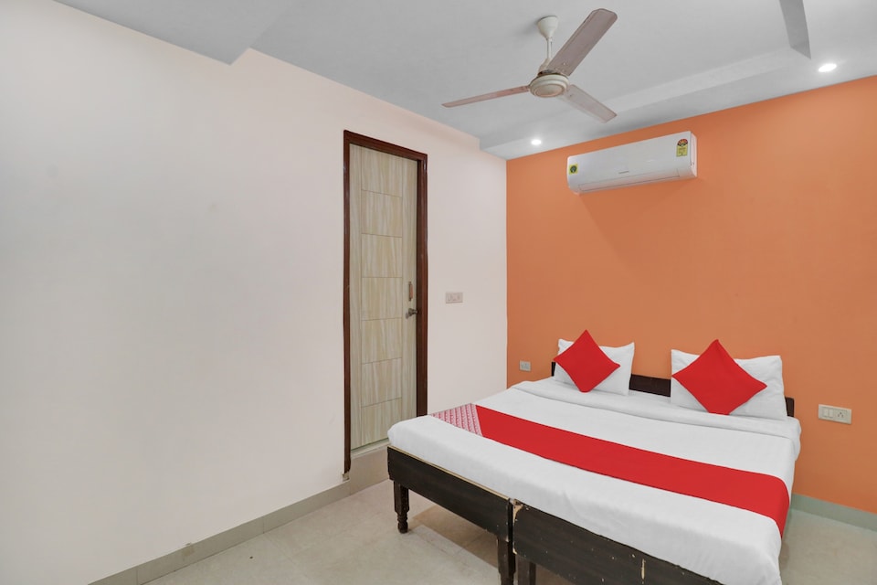 Flagship Homestay Near Lotus Temple, Lajpat Nagar Delhi, Delhi