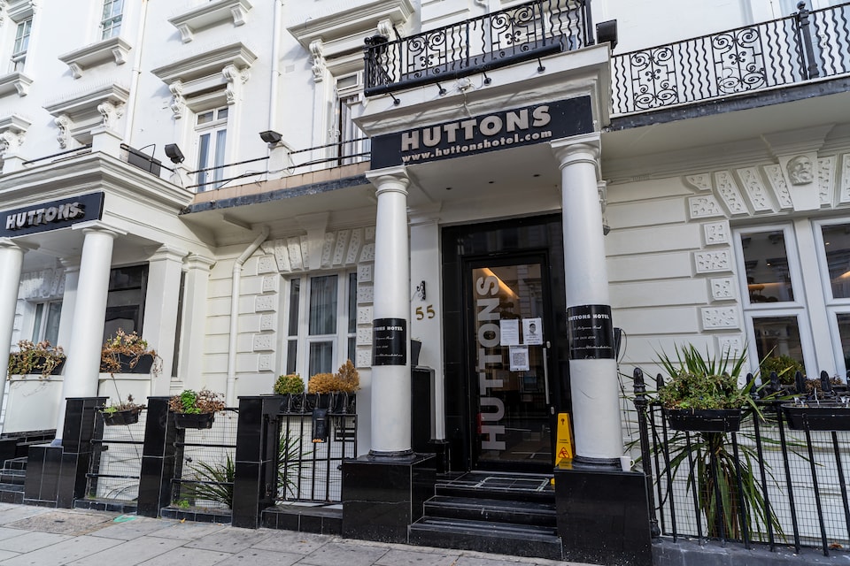 OYO Huttons Hotel, Victoria London, South Kensington London, London