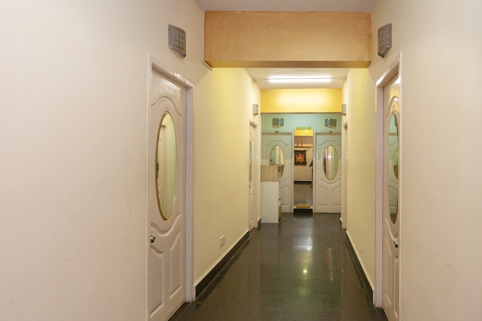 LIVE AS CHN1347, Neelankarai, Chennai