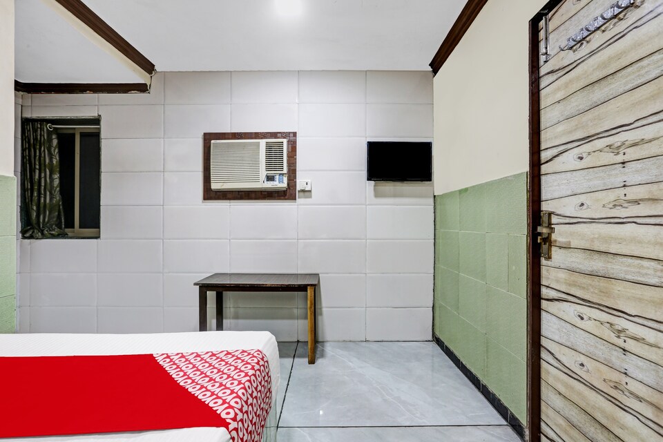 OYO Flagship 82895 Ashray Lodging & Boarding, Thane Mumbai, Mumbai