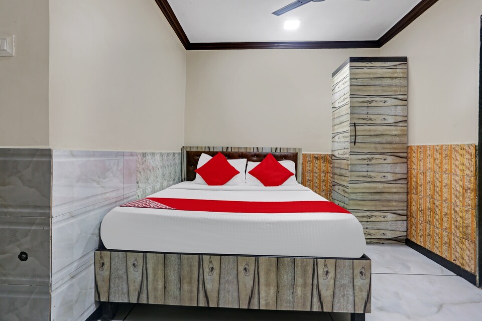 OYO Flagship 82895 Ashray Lodging & Boarding, Thane Mumbai, Mumbai
