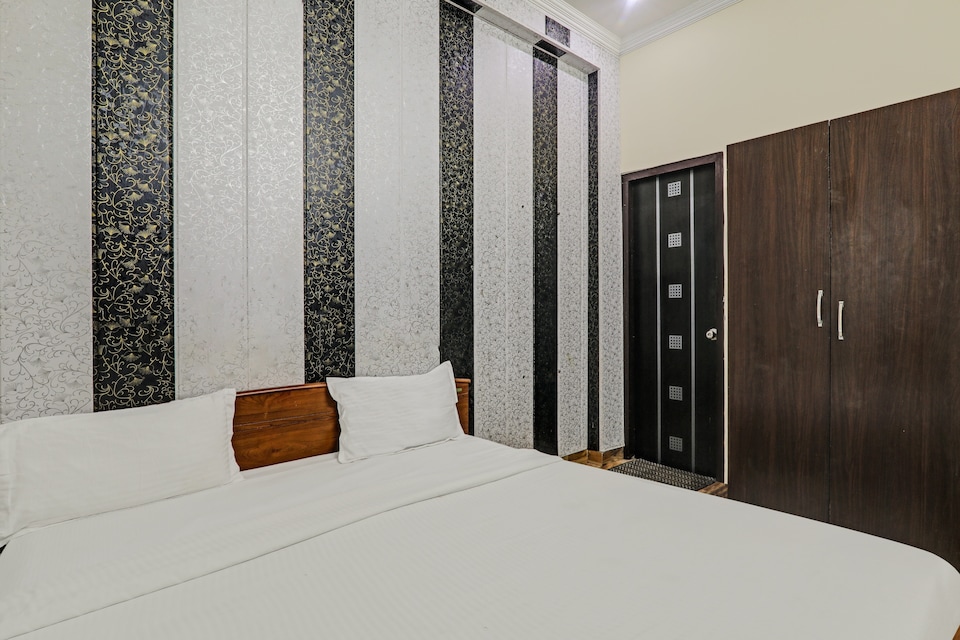 OYO Flagship 82898 Hotel Green Garden, Indira Nagar Lucknow, Lucknow